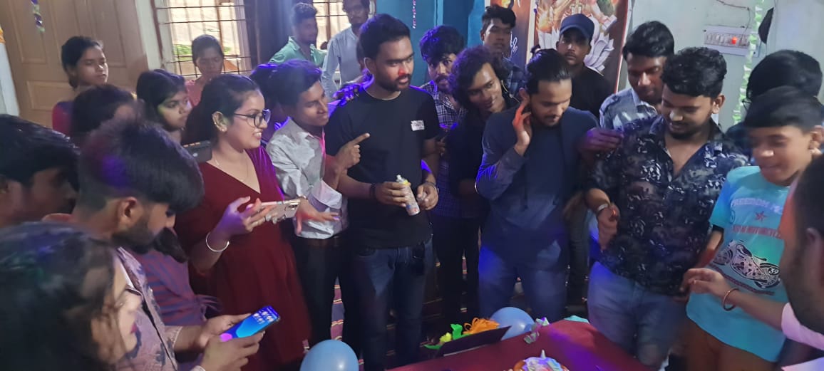 Academy gathering with students and music lovers